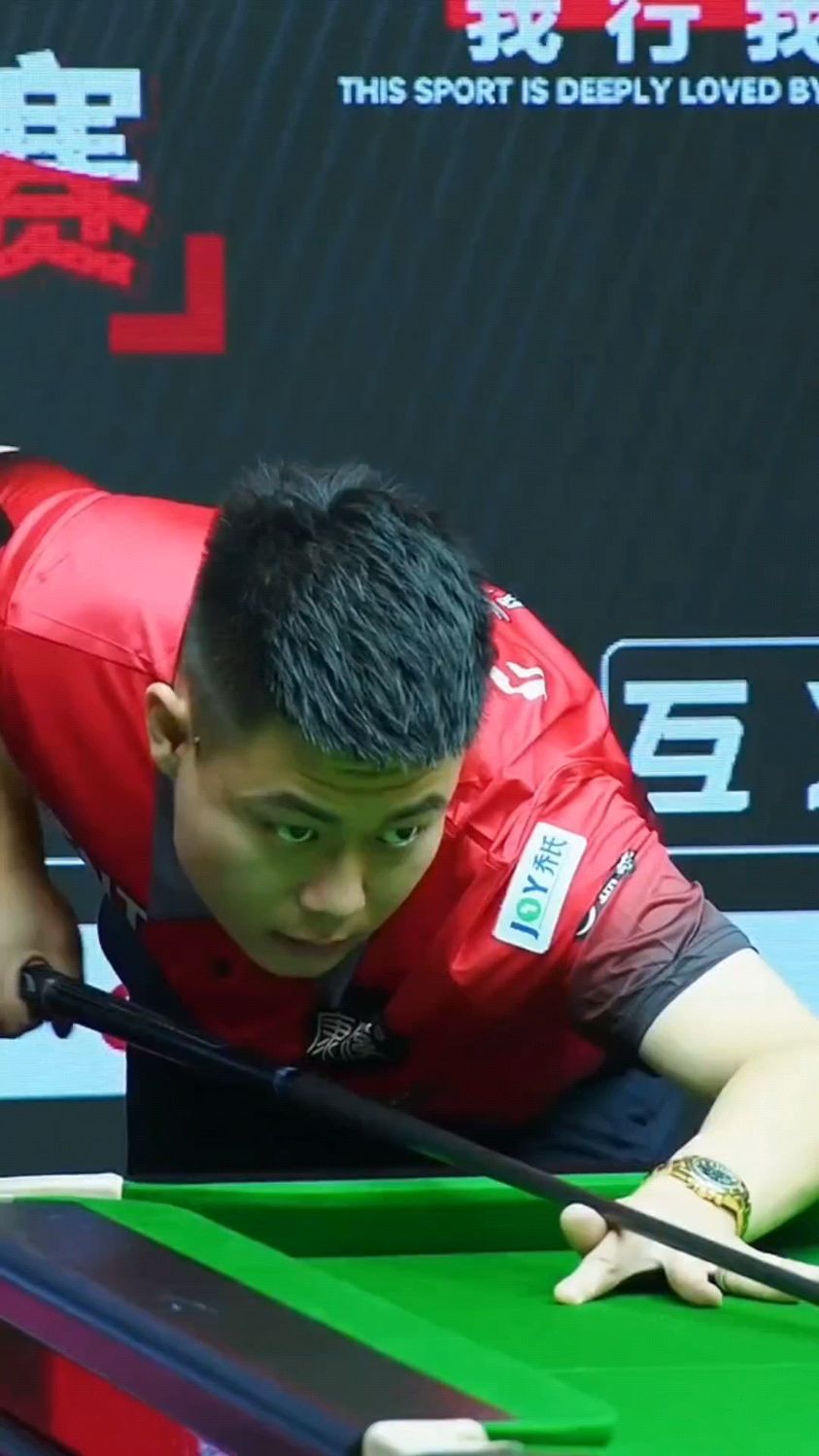 四座但略显 四座但略显